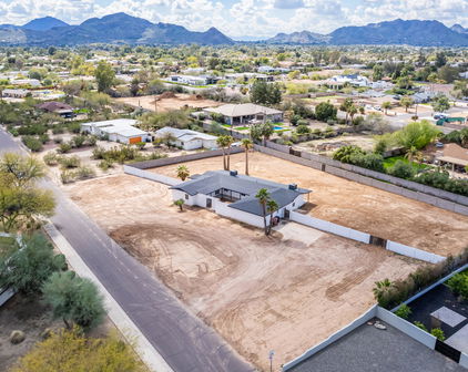 10420 N 64th Place, Paradise Valley