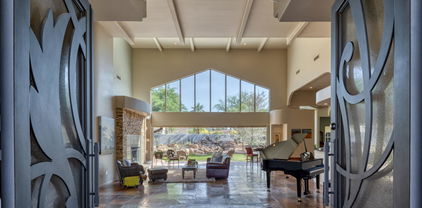 5701 N 32nd Place, Paradise Valley