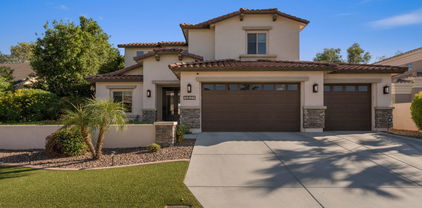 5821 W Del Lago Circle, Glendale