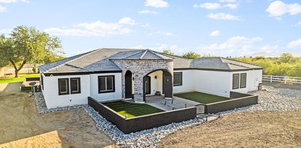 17617 W Rose Lane, Waddell
