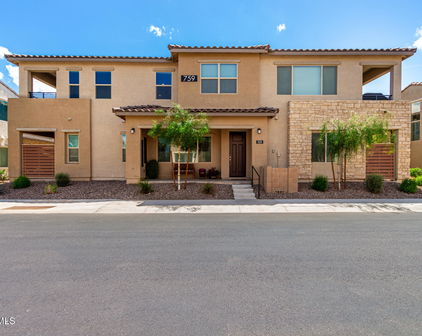 759 E Lark Street Unit 202, Gilbert