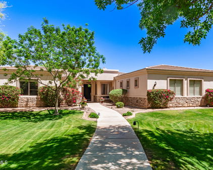 8015 S 29th Way, Phoenix