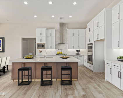 4587 E Honey Saddle Road, San Tan Valley