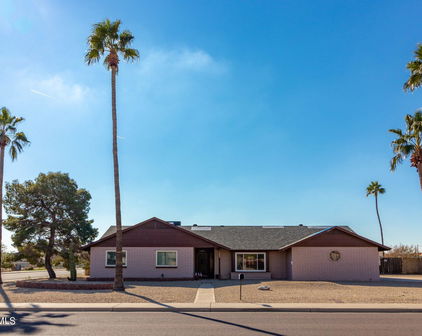 6303 W Grovers Avenue, Glendale