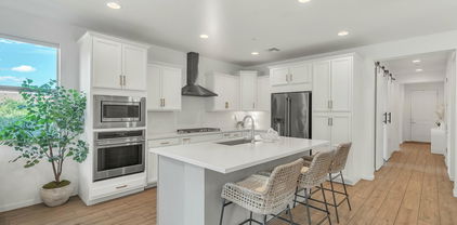 1876 S Huish Drive, Gilbert