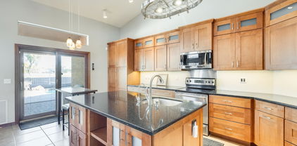 1532 E Sunrise Way, Gilbert