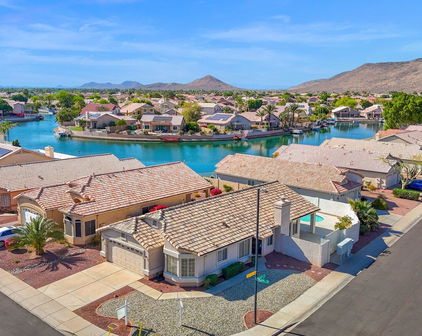 5252 W Pontiac Drive, Glendale