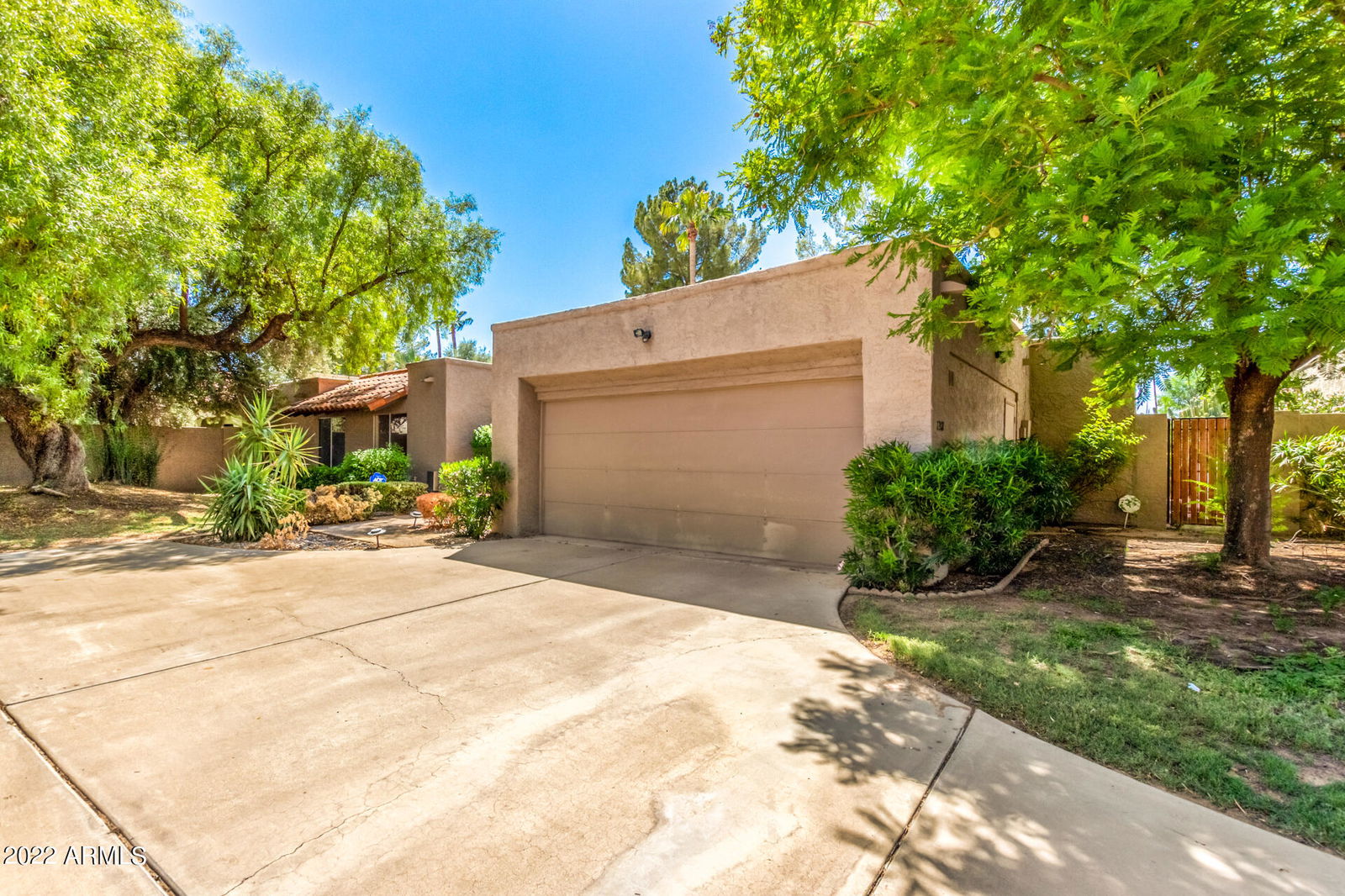 7207 E Solano Drive, Scottsdale, Arizona 85250. 3 bedrooms 2 baths with  2598 square feet of living space.