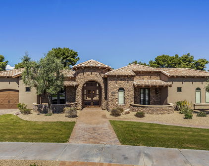390 N Cloverfield Circle, Litchfield Park