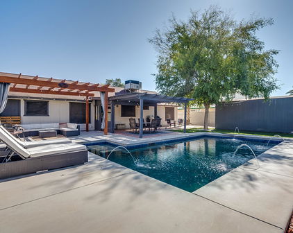 1107 W Greenway Drive, Tempe
