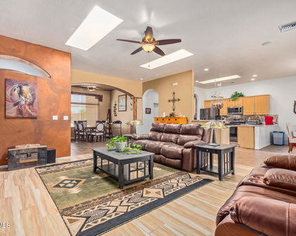 24516 W Red Robin Drive, Wittmann