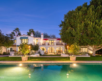 5240 N Casa Blanca Drive, Paradise Valley