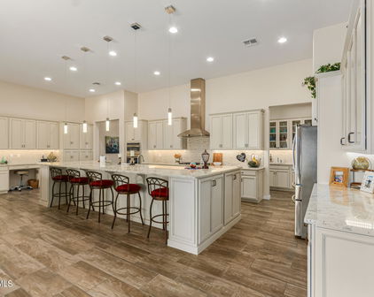 16135 W Cheryl Court, Waddell