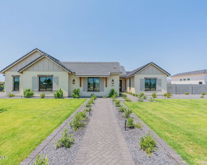 6816 N 177th Place, Waddell