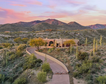 8390 E Coronado Trail, Carefree