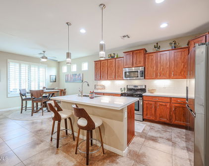 17662 W Cedarwood Lane, Goodyear