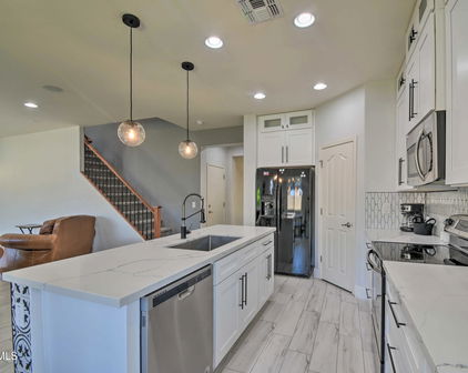 8966 W State Avenue, Glendale