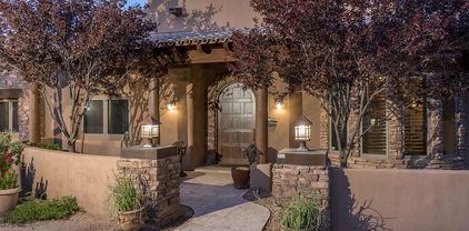 7052 E Berneil Drive, Paradise Valley
