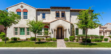1930 W Yellowstone Way, Chandler