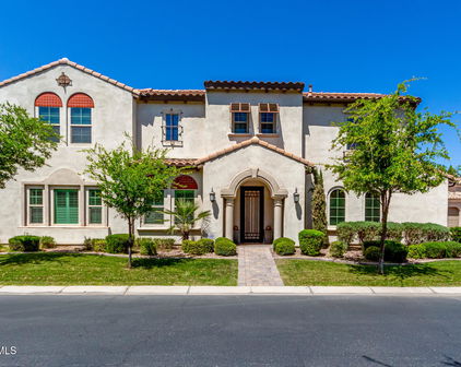 1930 W Yellowstone Way, Chandler