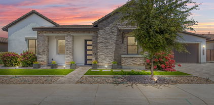 1906 E Everglade Lane, Gilbert