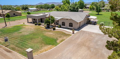 17719 E Brooks Farms Road, Gilbert