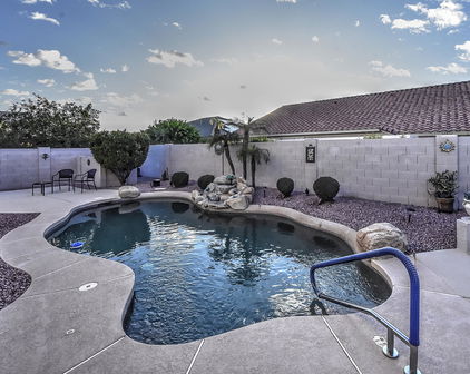 18319 N Krista Way, Surprise
