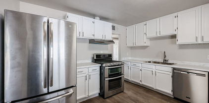 1022 S Lola Lane, Tempe
