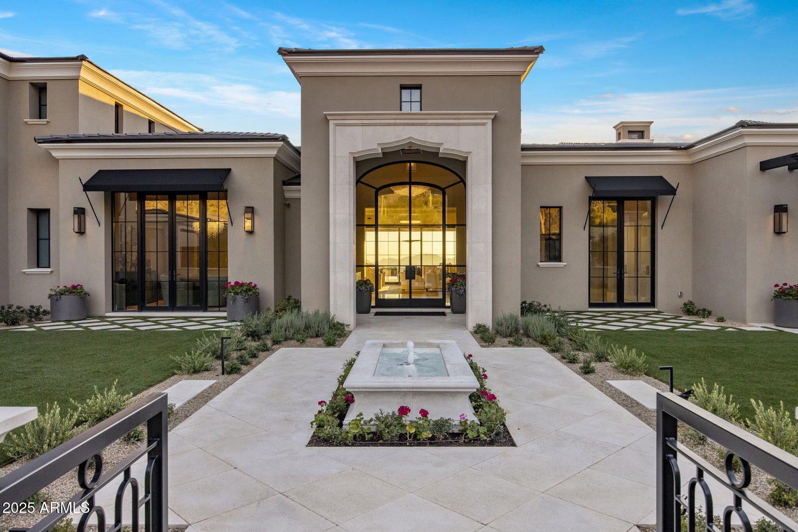 10739 E Diamond Rim Drive, Scottsdale, Arizona 85255. 5 bedrooms 6.5 baths  with 12128 square feet of living space., image size:1600x1067