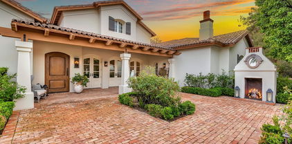 12 E Oakwood Hills Drive, Chandler