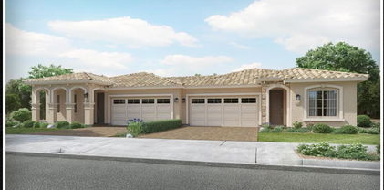 17132 W Fallen Leaf Lane, Surprise