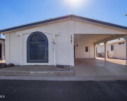 1887 E Torrey Pines Lane, Chandler