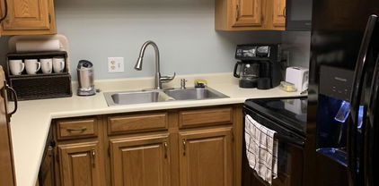 10330 W Thunderbird Boulevard Unit B202, Sun City