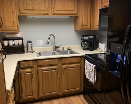 10330 W Thunderbird Boulevard Unit B202, Sun City