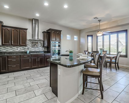 17756 W Redwood Lane, Goodyear