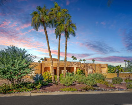 9834 N 61st Place, Paradise Valley