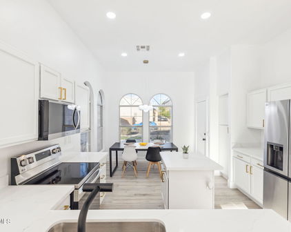 7838 N 110 Lane, Glendale