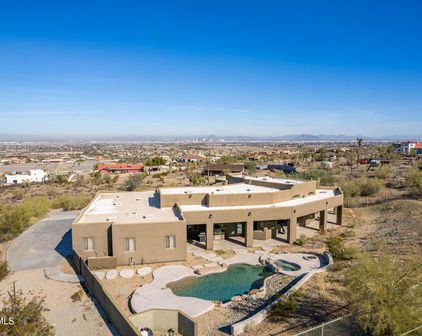 2715 W Cheyenne Drive, Laveen