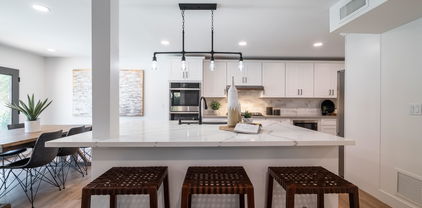 1212 E Commodore Place, Tempe