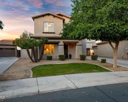 3962 W Roundabout Circle, Chandler