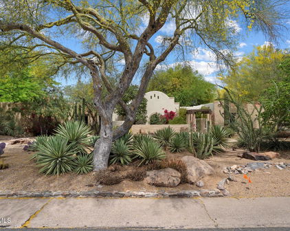4646 E Shadow Rock Road, Phoenix