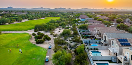 4319 E Smokehouse Trail, Cave Creek
