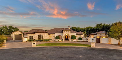 5841 S Marin Court, Gilbert