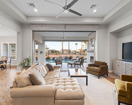 16564 W Pinchot Avenue, Goodyear