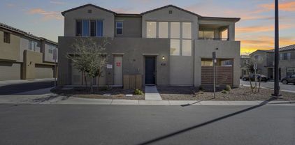 734 E Doral Avenue Unit 202, Gilbert