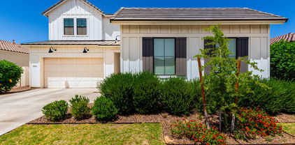 3914 W Serpentine Drive, San Tan Valley
