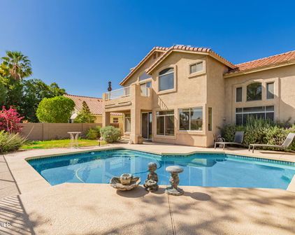 5953 W Aurora Drive, Glendale