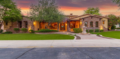 4360 E Taurus Place, Chandler