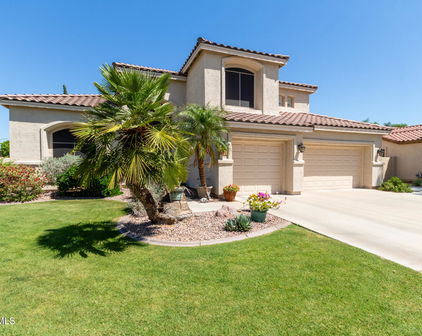7242 W Aurora Drive, Glendale
