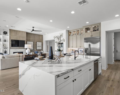 2153 E Cherrywood Place, Chandler